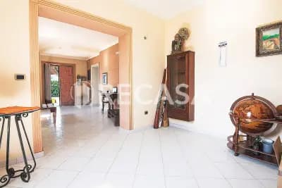 Villa singola con giardino