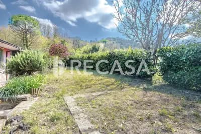 Villa singola con giardino