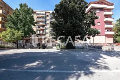 Affitto locale deposito con corte esclusiva Atripalda 