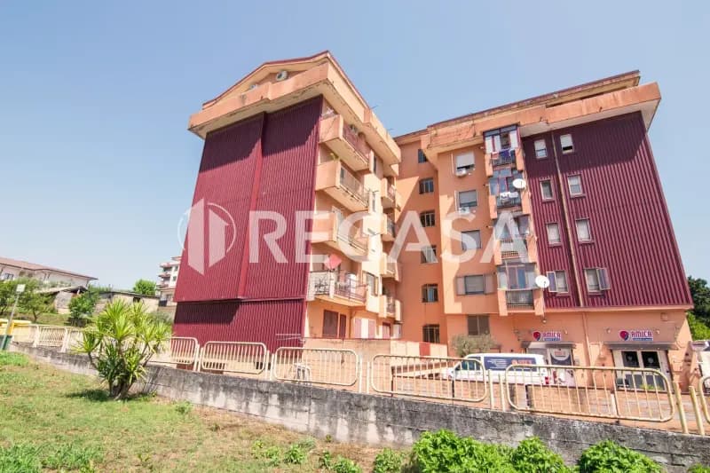 Appartamento in affitto con box auto Atripalda 
