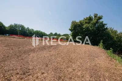 Terreno edificabile di 640 mq in vendita ad Aiello del Sabato 