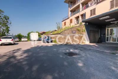 vendita locale commerciale