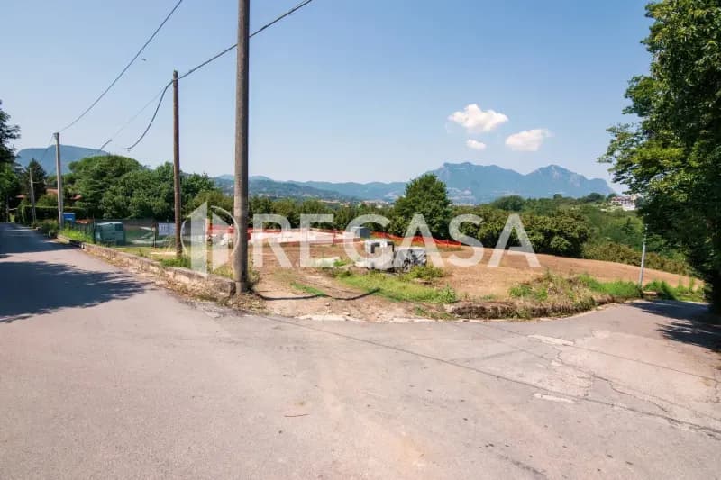 Terreno Aiello del Sabato edificabile in vendita
