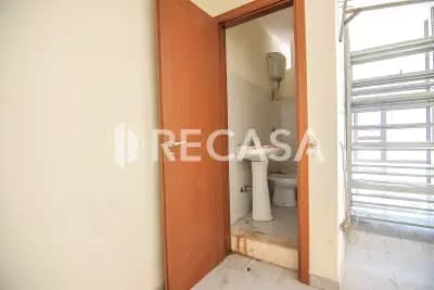 Affitto locale deposito con corte esclusiva Atripalda 