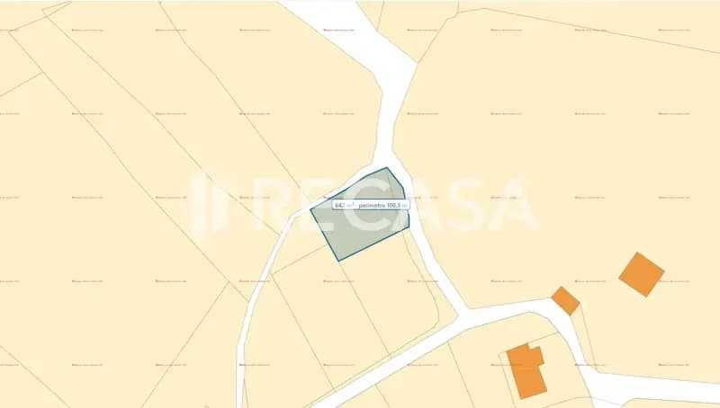 Terreno edificabile di 640 mq in vendita ad Aiello del Sabato