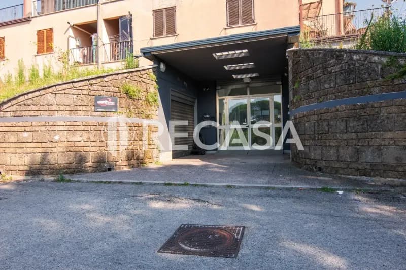 vendita locale commerciale