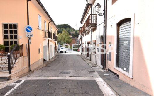 Vendita locale deposito