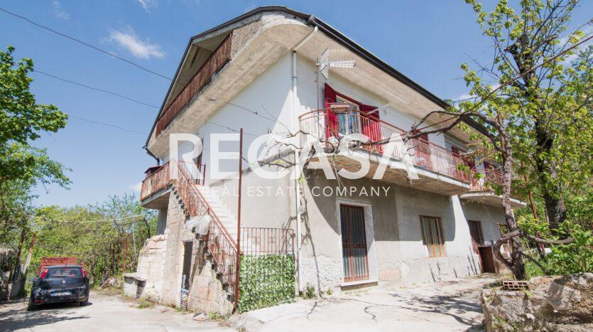 Appartamento con terreno