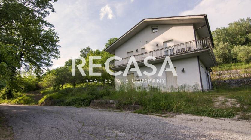 Villa con terreno
