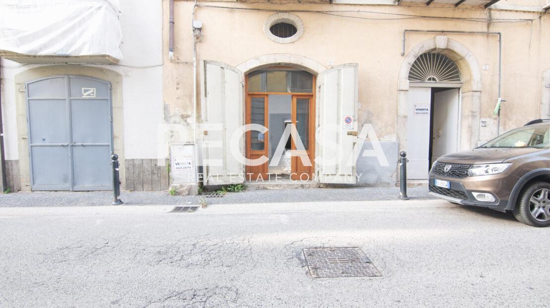 Vendita ampio deposito